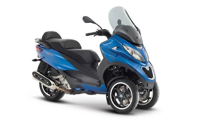 The three-wheeled Piaggio MP3 scooter has been affected by an issue with the braking system.