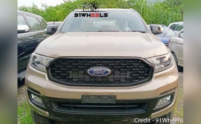 Ford Endeavour Sport Edition Spotted At Dealership Yard