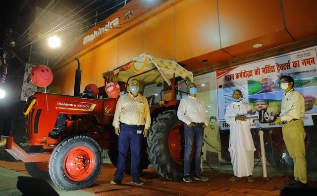 Mahindra Group Chairman Anand Mahindra had promised to deliver a new Mahindra tractor to Loungi Bhuiyan, Bihar's Canal Man.