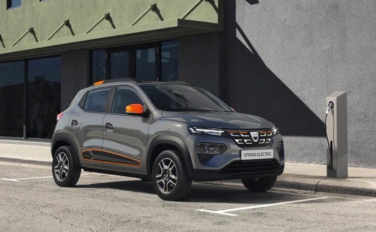 Prices for the Dacia Spring Electric starts at 10,000 euros which is around $12,0000 and this will also be available in 2021, though in spring, more precisely March 2021