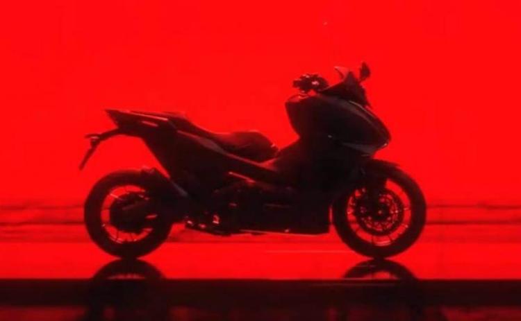 Second Honda teaser video shows more details of the upcoming Honda Forza 750.