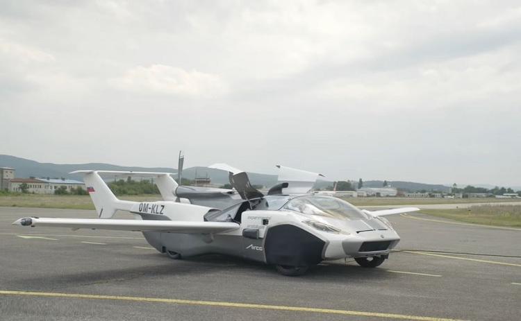This Car Transforms Into An Airplane In 3 Minutes