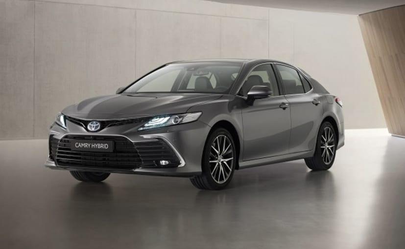 2021 Toyota Camry Hybrid Facelift Unveiled In Europe