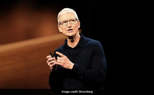 Apple CEO Tim Cook Stays Quiet On Rumoured Car 
