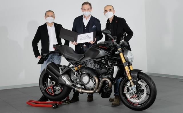 The 350,000th model of the largest-selling family of motorcycles in Ducati's history is a Ducati Monster 1200 S 'Black on Black'.