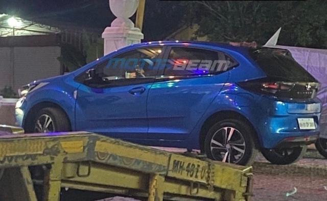 The upcoming Tata Altroz turbo petrol variant yet again has been spotted ahead of its India launch. The car will go on sale in the country on January 13, 2021.