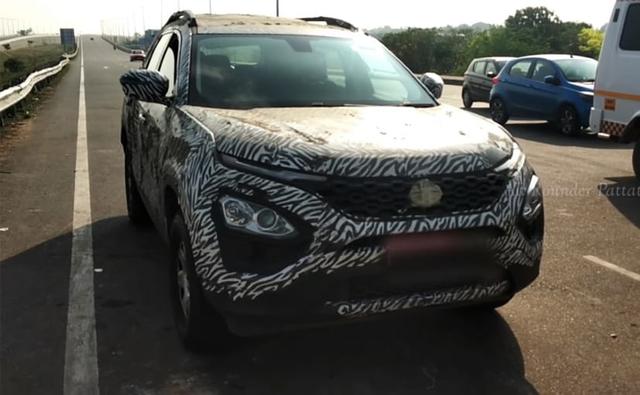 New spy photos of the soon-to-be-launched Tata Safari SUV have surfaced online and, this time around, the model in the photos, appears to be the base trim XE. While the exterior is still heavily camouflaged, the new images also give us a good glimpse of the cabin, which, compared to the recently revealed top-spec Safari, comes with minimal styling and fewer features.