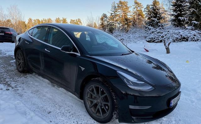Seeking to become the first nation to end the sale of petrol and diesel cars by 2025, oil-producing Norway exempts fully electric vehicles from taxes imposed on those relying on fossil fuels.