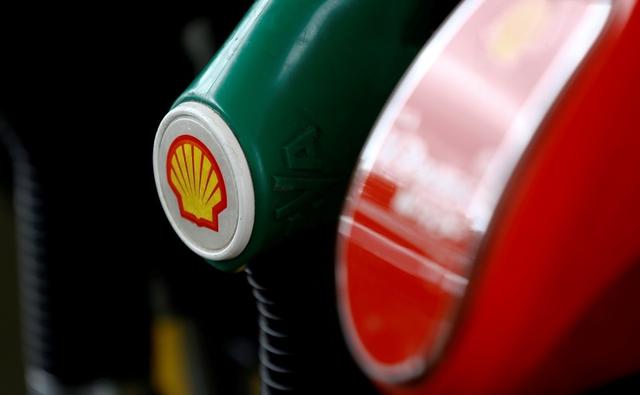 With Oil Past Peak, Shell Vows To Eliminate Carbon By 2050