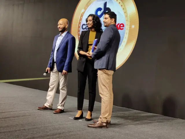 carandbike Awards 2021: Royal Enfield Meteor 350 Wins Entry Modern Classic Motorcycle Of The Year