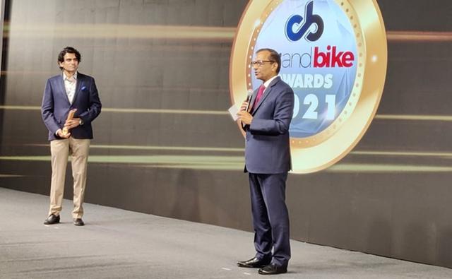 For his contribution to the Indian auto industry, carandbike has conferred Dr. Pawan Goenka, CEO and Managing Director, Mahindra and Mahindra, with the with the prestigious Param Shreshth Award.