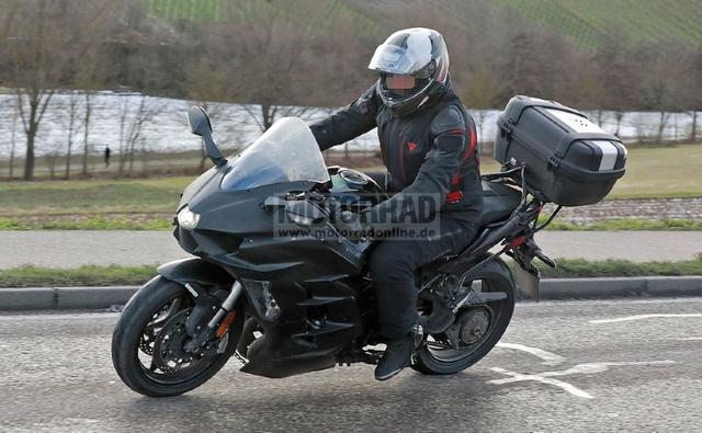 Latest spy shots of the new Kawasaki H2 SX undergoing tests show the possibility of a range of new technology being introduced.