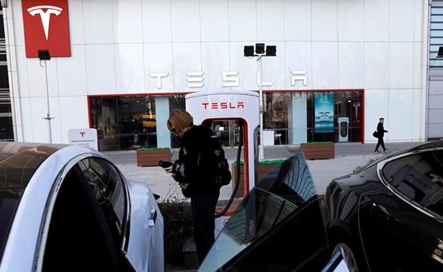 U.S. electric-vehicle maker Tesla Inc said on Thursday it was developing a platform for car owners in China that will allow them to access data generated by their vehicles.