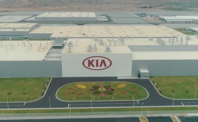 Kia Motors and its workers' Union reached a tentative wage deal early this week without staging a strike amid the ongoing COVID-19 pandemic.