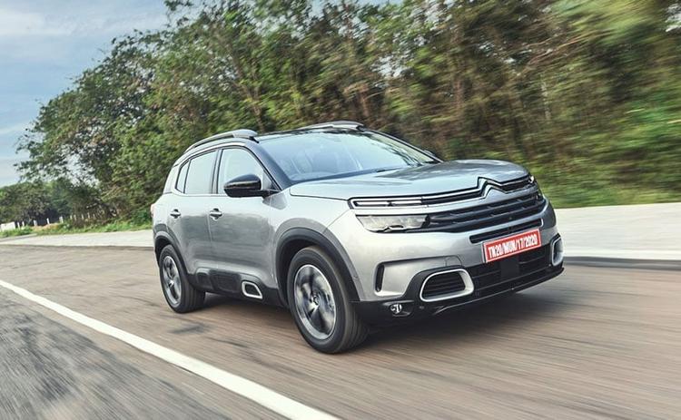 Citroen Delivers First 2 Cars Bought Online In India