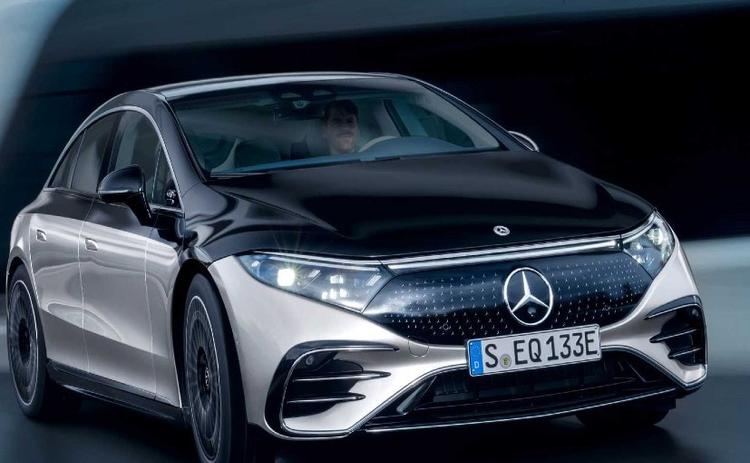 New Mercedes-Benz EQS Breaks Cover