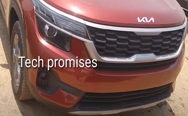 A new video surfaced online shows the HTK+ variant of the 2021 Kia Seltos parked in a dealership stockyard.