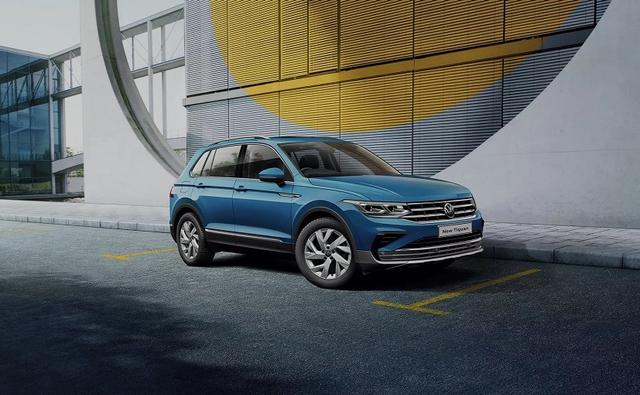 The 2021 Volkswagen Tiguan facelift 5-seater SUV will be launched in India on December 7. As Volkswagen has already announced, it is one of the four SUVs that the company had planned to launch in India this year.