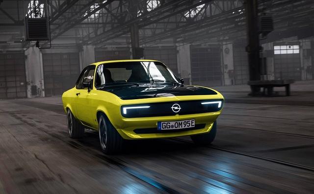 The Opel Manta GSe ElektroMOD is also a tribute to the beautiful Manta that most recently provided the inspiration for the design of the new brand face - the Opel Vizor.