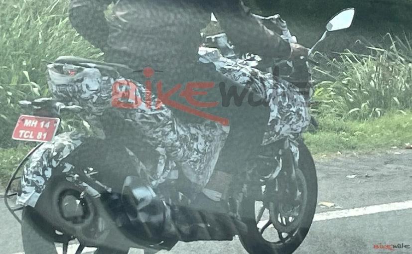 New Bajaj Pulsar With Semi-Fairing Spotted On Test