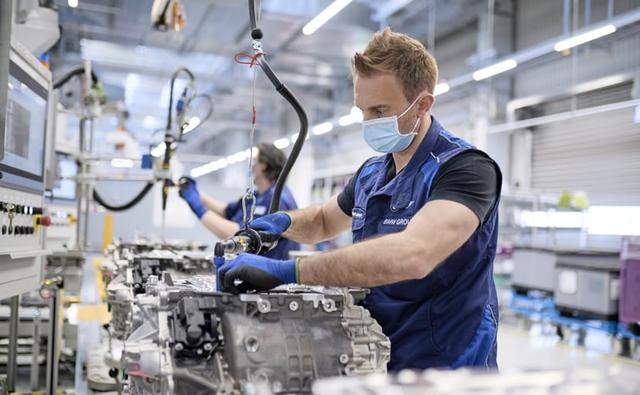 Plant Dingolfing has been manufacturing standard high-voltage batteries and battery modules since 2013, when the BMW Group's first all-electric vehicle, the BMW i3, went into production.