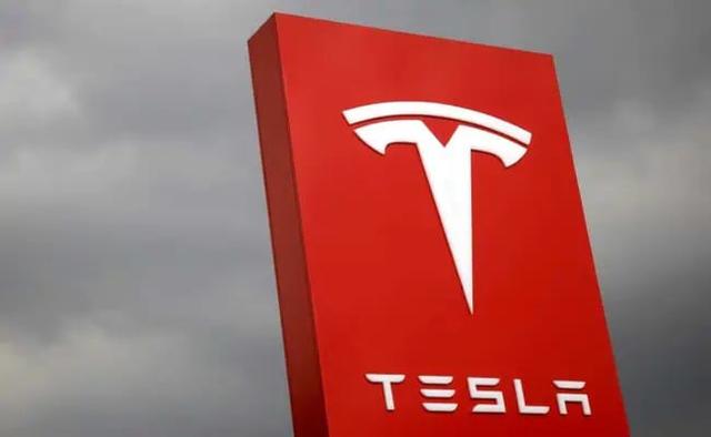 Tesla Inc posted a bigger second-quarter profit than expected on Tuesday thanks to higher sales of its less-expensive electric vehicles, as it raised vehicle prices and cut costs.