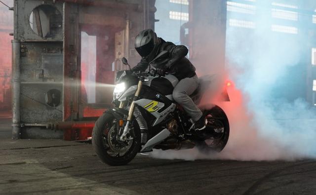 BMW Motorrad India has launched the 2021 BMW S 1000 R in India. It will be available in three variants - Standard, Pro and Pro M Sport. Prices for the new naked sport motorcycle start at Rs. 17.9 lakh (ex-showroom).