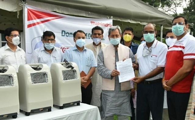 Satyavir Singh, the Plant Head of Mahindra's Haridwar facility, recently handed over 100 oxygen concentrators and three Supro ambulances to the Chief Minister of Uttarakhand, Tirath Singh Rawat and the District Magistrate of Haridwar.
