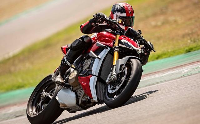 Are you in the market for a fast, expensive litre-class naked sport motorcycle? Then the Ducati Streetfighter V4 is a good buy. But before you commit your money, here's a list of pros and cons that you should consider.