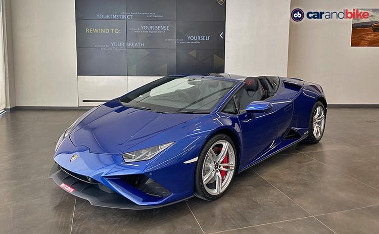 The Lamborghini Huracan EVO RWD Spyder was recently launched in the Indian market. It is priced at Rs. 3.54 crore (ex-showroom).