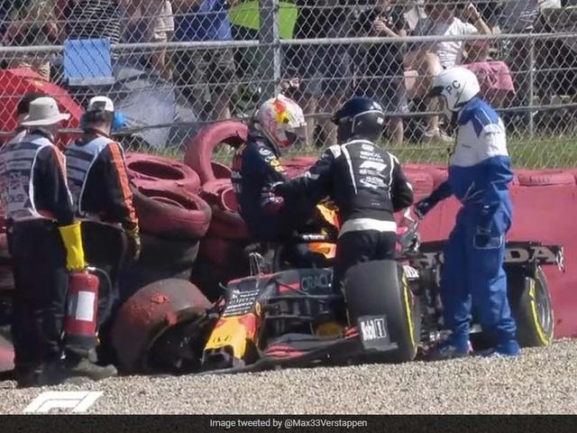 One of the slides also includes a "reenactment" of the incident as Red Bull used its reserve driver Alex Albon during one of its recent filming days