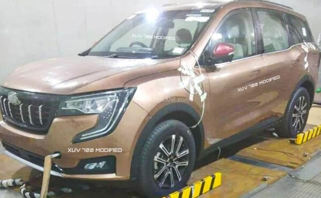 The Cheetah design theme is quite apparent on the Mahindra XUV700 and so is the silhouette that's inspired from the XUV500, just that it's a size bigger and has a larger footprint.