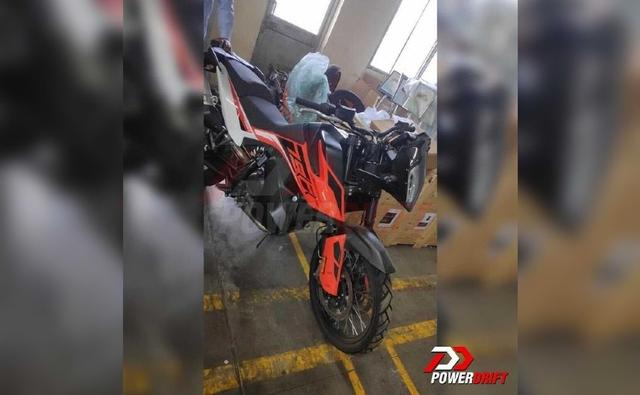 KTM 790 Adventure Spotted At Bajaj Factory In Chakan, Launch Imminent?