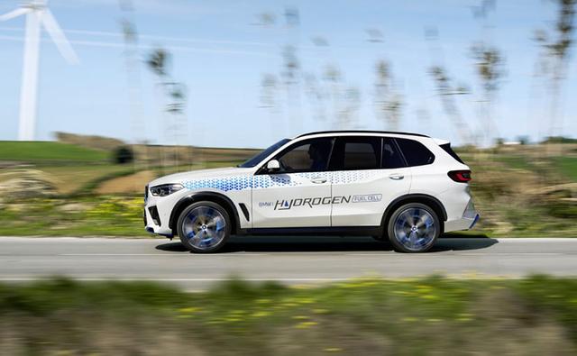 IAA Mobility 2021: BMW To Showcase The iX5 Hydrogen