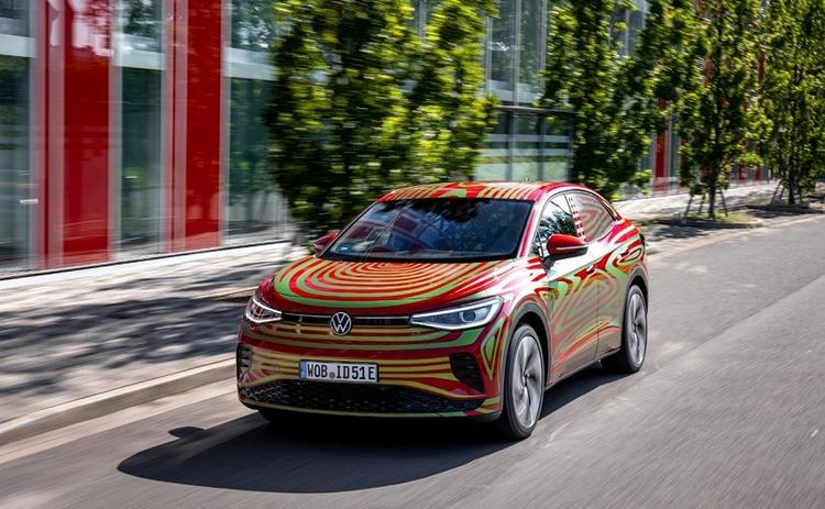 The ID.5 GTX is the first all-electric powered SUV coupe from Volkswagen. It is based on the Modular Electric Drive Matrix (MEB) and gets a powerful dual motor four-wheel drive.