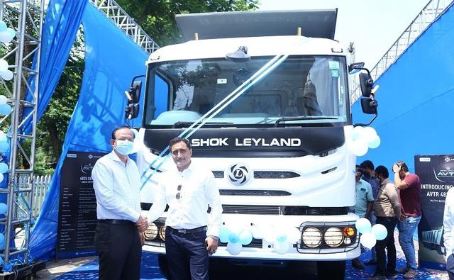 Home-grown commercial vehicle manufacturer, Ashok Leyland, has launched its new AVTR 4825 10x4 48 Tonner Tipper with patented dual tyre lift axle and heavy-duty Bogie suspension. This new truck is built on the company's current AVTR modular platform and comes with a 29 cubic metre load body.