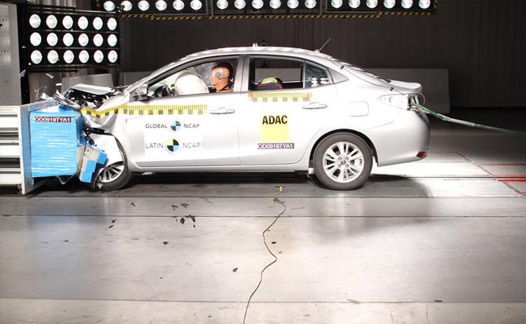 The Toyota Yaris, produced in Brazil and Thailand was crash tested and the result is valid for the hatchback and sedan versions of the car