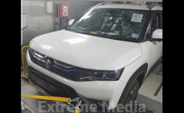 Spy images of the upcoming new-generation Maruti Suzuki Vitara Brezza have leaked online, and we get to see a production-spec version of the subcompact SUV without any camouflage.