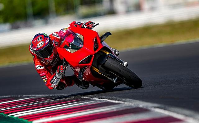 For 2022, Ducati has updated the flagship Panigale V4 to make it faster, but easier to ride as well.