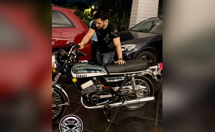 Exclusive: MS Dhoni Brings Home A Custom Built Yamaha RD 350