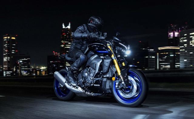 After unveiling the 2022 Yamaha MT-10 with more power and updated design, a top-spec MT-10 SP has been announced with Ohlins suspension.