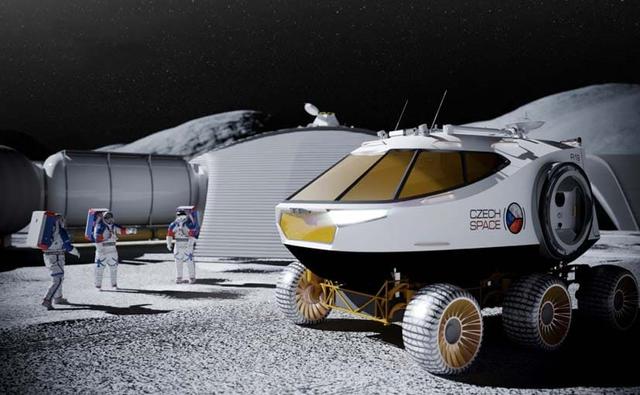 The Luniaq Rover is a concept of an electric lunar vehicle for up to four astronauts, inspired by the design of Skoda SUV cars.