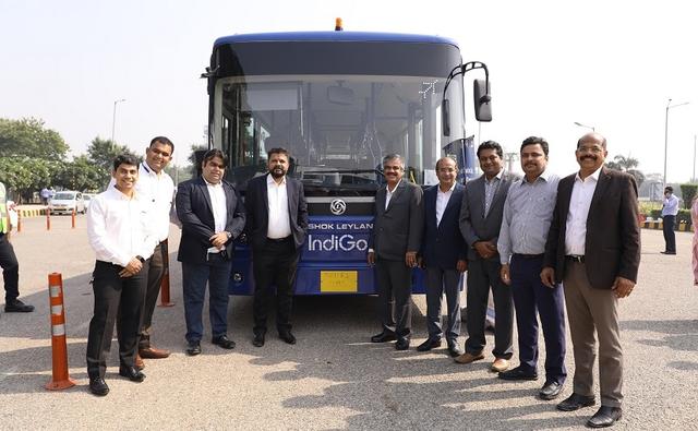 Home-grown commercial vehicle manufacturer, Ashok Leyland, has announced the launch of its new 12-metre Ultra Low Floor CNG buses in India. The flagship company of the Hinduja Group handed over 10 units of the new low floor bus to IndiGo (InterGlobe Aviation) airlines to be used at the New Delhi Airport.