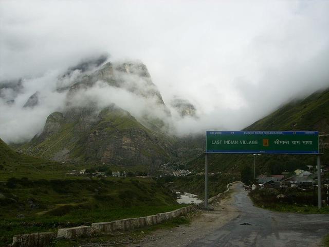 Five Most Scenic Motorable Passes In India