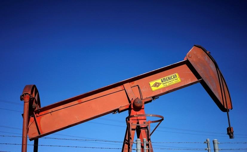 Oil Prices Settle Higher, But Market Wary Of Omicron