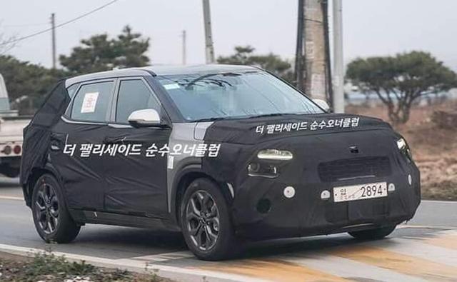 Spy pictures of an updated Kia Seltos have surfaced online and we expect the compact SUV to receive cosmetic updates both at the front and rear.