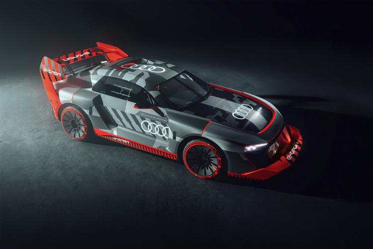 The entire development, including the technology, of the S1 Hoonitron was conducted by Audi Sport at the Neckarsulm location