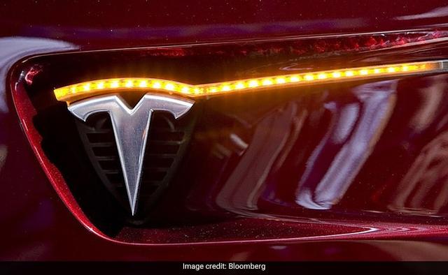 A Paris taxi driver whose Tesla Model 3 crashed in December, killing one person, has filed a legal complaint against the U.S. carmaker, his lawyer said.