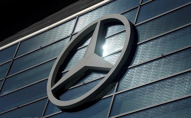 Mercedes-Benz is reportedly planning to implement its direct-to-customer retail strategy in 15 global markets by 2025. This will lead to a 10 per cent reduction in the company's global dealer network, and in Germany alone there will be 20 per cent fewer traditional showrooms by 2025.