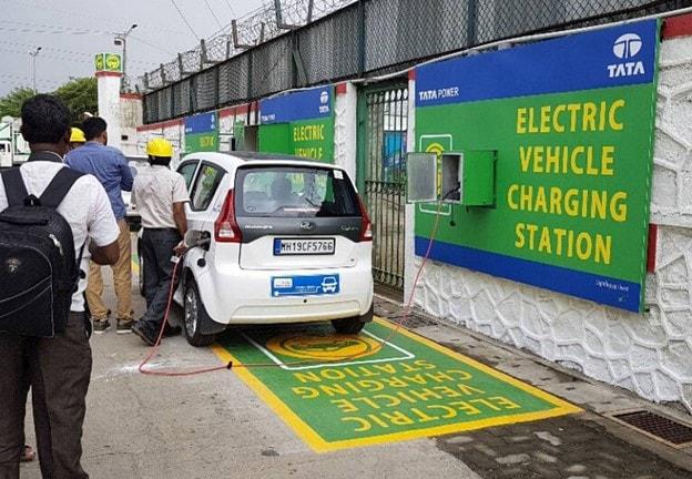 List of top 10 Electric Vehicle Charging Station Manufacturers in India